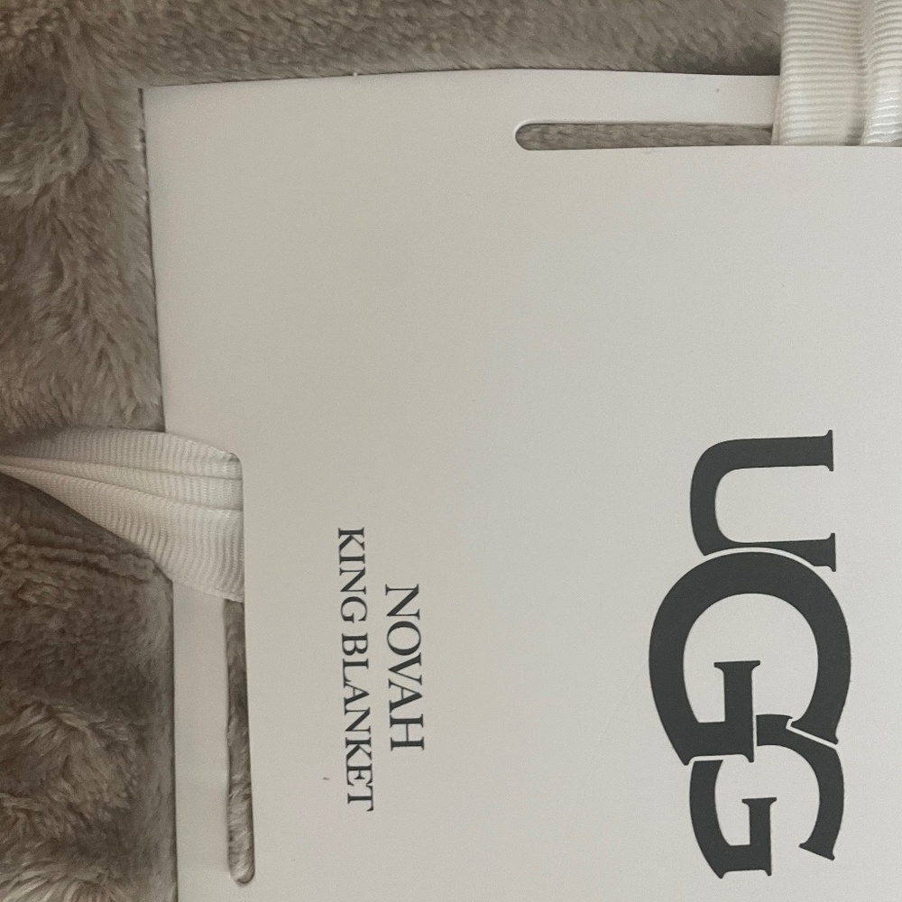 UGG - King Blanket NWT
